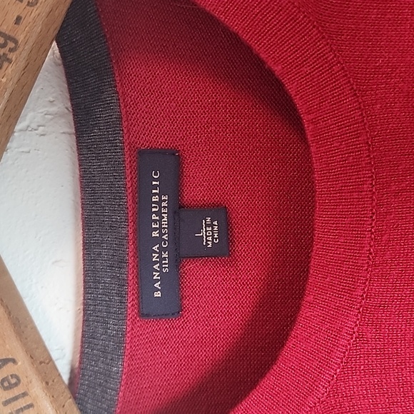 EUC Silk CashmereBanana Republic Men's crew neck sweater, sz L - Picture 4 of 9